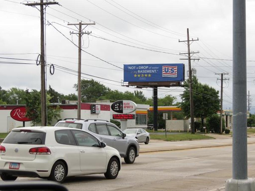 Photo of an outdoor ad in Schaumburg