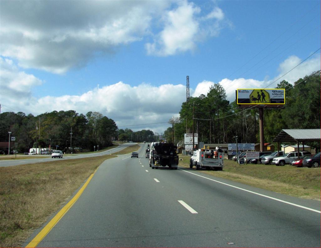 Photo of a billboard in Lanark Village