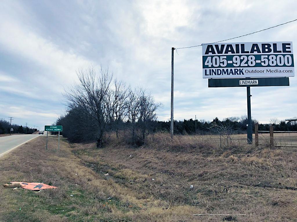 Photo of a billboard in Oilton