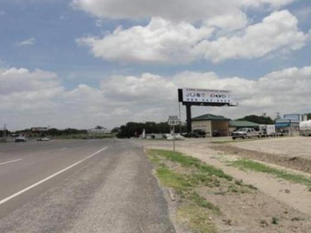 Photo of a billboard in Kenedy